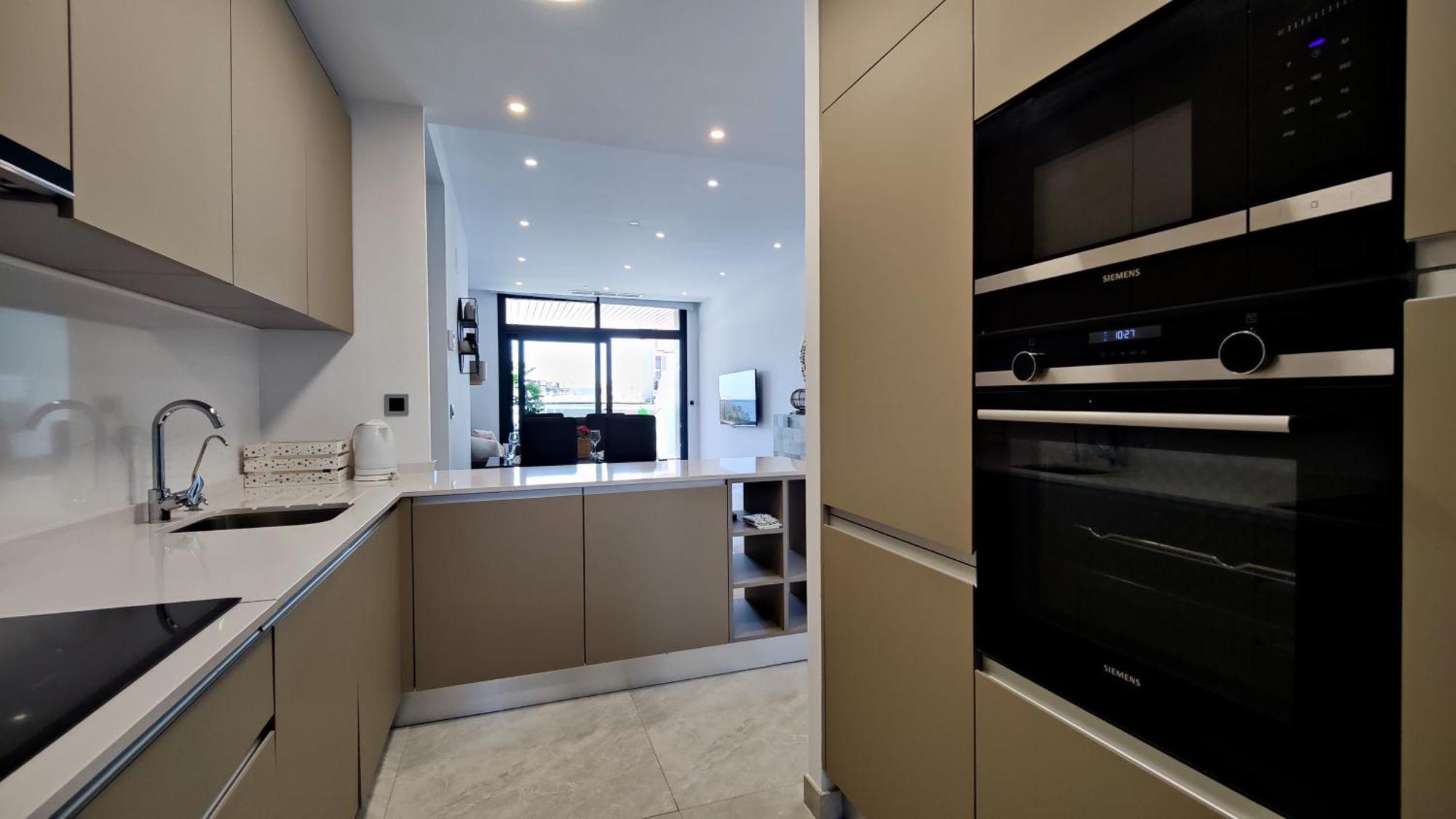 Sunset Waves Relax Apartment Benidorm Luaran gambar